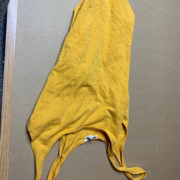 Yellow body suit - Picture 3 of 3